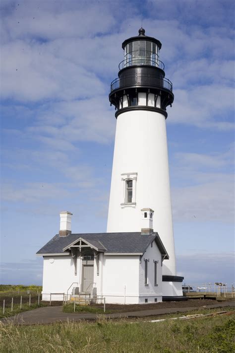 Yaquina Head Photo Gallery | Friends of Yaquina Lighthouses | Lighthouse, Lighthouse tours, Newport