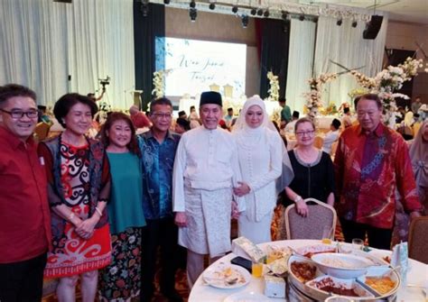 Former law minister Wan Junaidi, wife hold wedding reception in Kuching ...