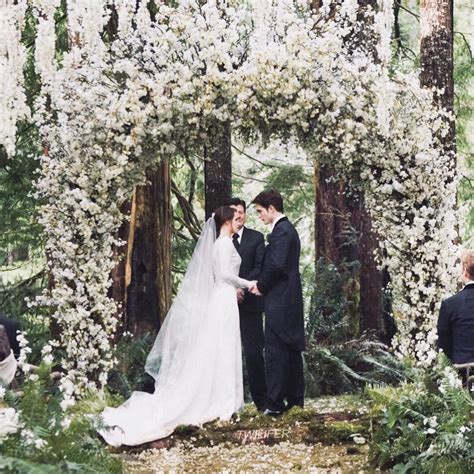 Bella and Edward's wedding #twilight #twilightsaga #breakingdawn ...