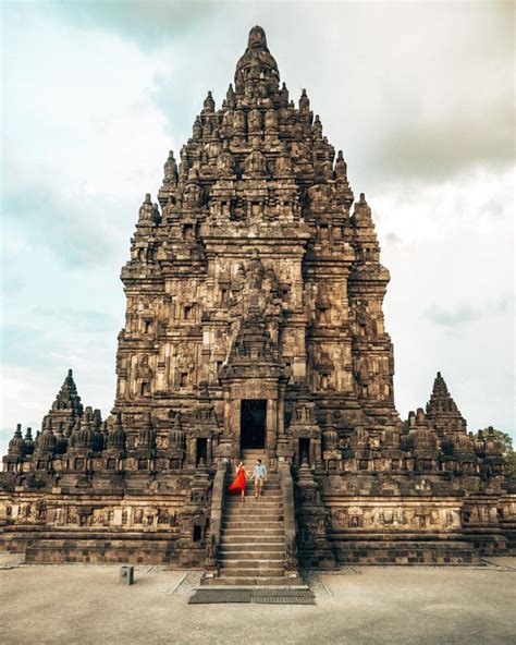 How to Visit Prambanan Temple in Java, Indonesia - Hungariandreamers