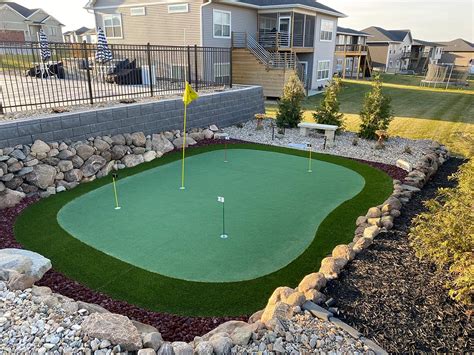 19′ x 24′ Pro 5-Hole Backyard / Indoor Putting Green w/Border | StarPro ...