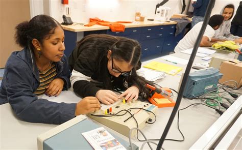 BHS Mechatronics Engineering Lab Classroom Open | Berkeley Unified School District