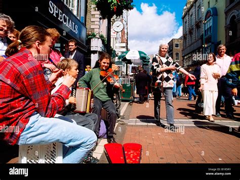 Dublin, Grafton Street, And Buskers Stock Photo, Royalty Free Image ...