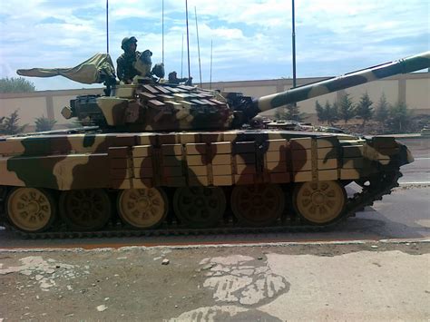 The T-72 tank used in annual Tank Biathlon competition (Russia) had been sent to Donbas : r ...