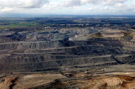 MacMines Australia gets environmental nod for mega coal mine in Queensland - MINING.COM