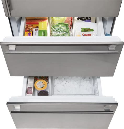 Sub-Zero 30" Designer Over-and-Under Refrigerator/Freezer with Ice ...