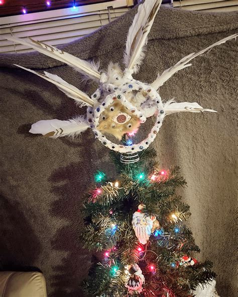 Made a Biblically Accurate Angel Tree Topper : r/ChristmasDecorating