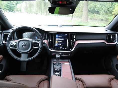 2025 Volvo V60: 157 Interior Photos | U.S. News