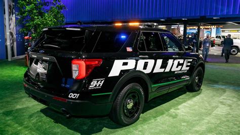 2020 Ford Police Interceptor Utility Hybrid First Drive: Boys In Blue ...