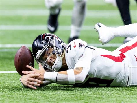 Super Bowl-Winning QB Linked To Atlanta Falcons In 1 Wild Scenario