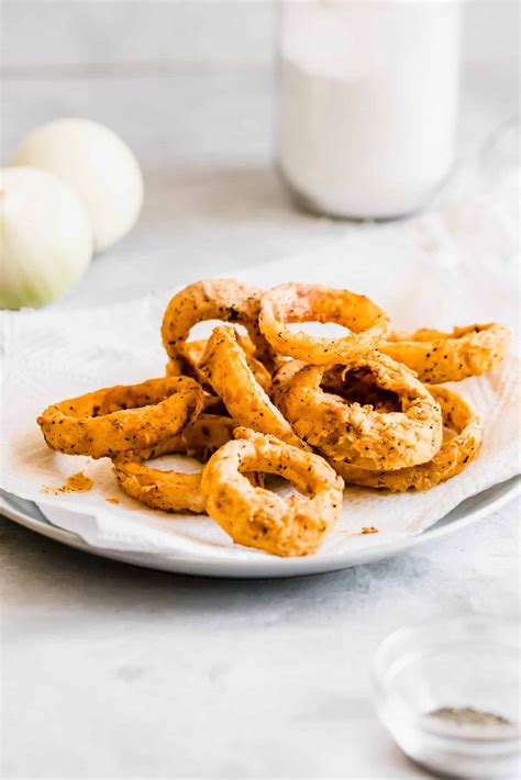 Crispy Homemade Onion Rings Recipe | An Easy 20 Minute Appetizer!