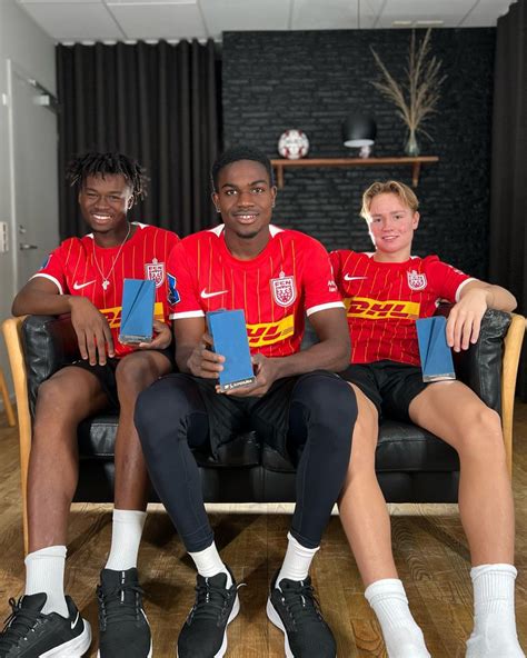 VIDEO: Ernest Nuamah scoops Young Player of the Month award in Denmark - Ghana Latest Football ...