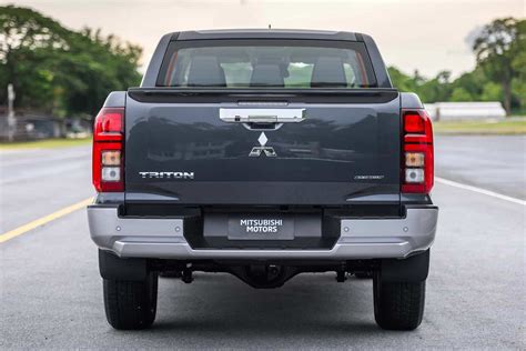 All-New Mitsubishi Triton Pickup Truck makes world premiere | AUTOBICS