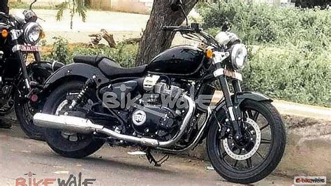 Royal Enfield Super Meteor 650 spied with accessories ahead of launch ...