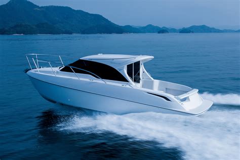 White speed boat on body of water photography HD wallpaper | Wallpaper ...