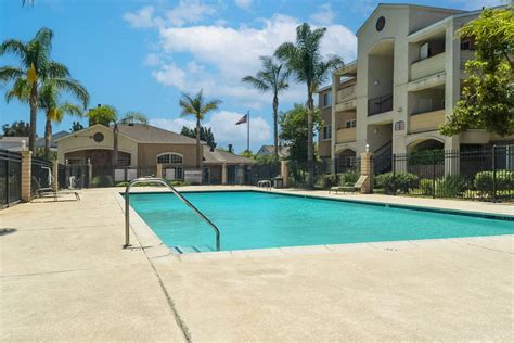 La Pacifica Apartment Homes