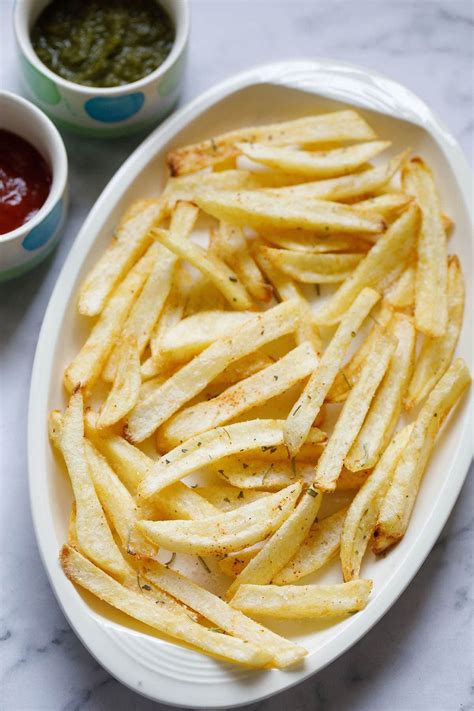 French Fries | Crispy Homemade Finger Chips (Video + Stepwise Photos)