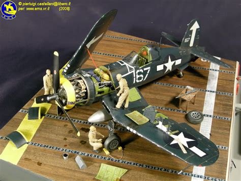 TopFlite GiantScale F4U 1-D Corsair: Paint Scheme