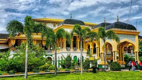 10 Popular Historical Places in Indonesia | Authentic Indonesia Blog