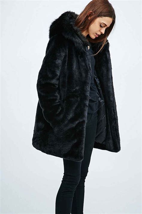 Long Black Padded Coat With Fur Hood ~ Winter Long Hooded Coat Ladies Quilted Puffa Padded ...