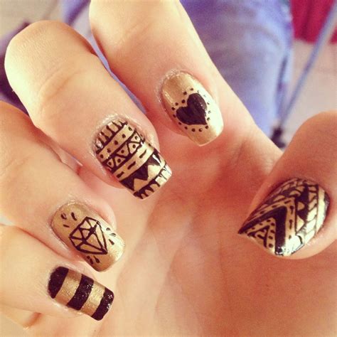 golden | Pretty nail art designs, Nail art designs, Nail art