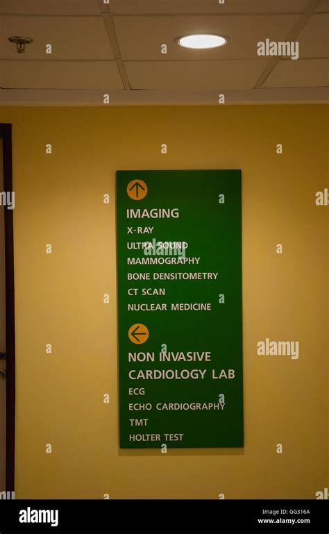 Hospital Signage Stock Photos & Hospital Signage Stock Images - Alamy