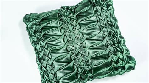 DIY Pillowcases for Home Decor: Canadian Smocked Design|HandiWorks #117 | Pillow cases diy ...