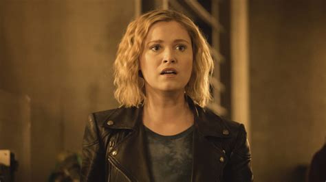 'The 100': Clarke & Friends (Unexpectedly) Head Home — and Madi's in ...