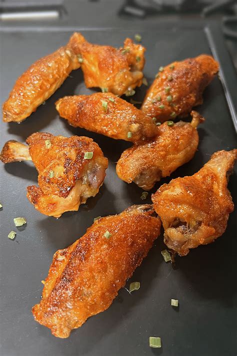 Low Carb Buffalo Chicken Wings Recipe (Oven Baked) | Mydeliciousmeals.com