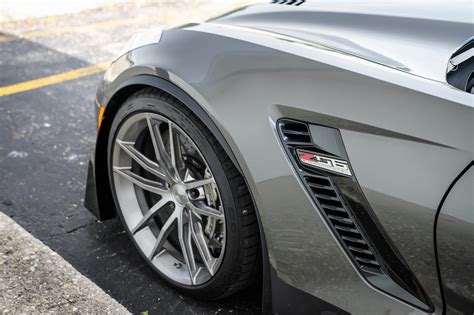 Chevrolet Corvette C7 Z06 Grey Forgeline AR1 Wheel | Wheel Front