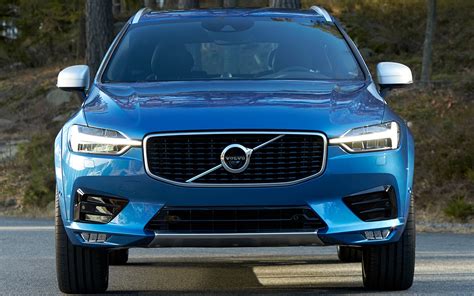 2018 Volvo XC60 Arrives with Self-Steering Head-On Collision Avoidance | Automobile Magazine