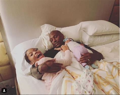 Adorable photo of Tyrese Gibson in bed with his two daughters | Ex wives, Photo, Entertaining