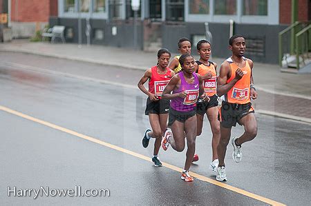 Harry Nowell - teacher and artistic creator » #626 Ottawa Marathon Photos