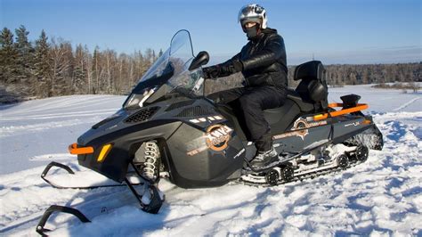 Most luxurious snowmobile! Lynx Adventure GT900 - YouTube