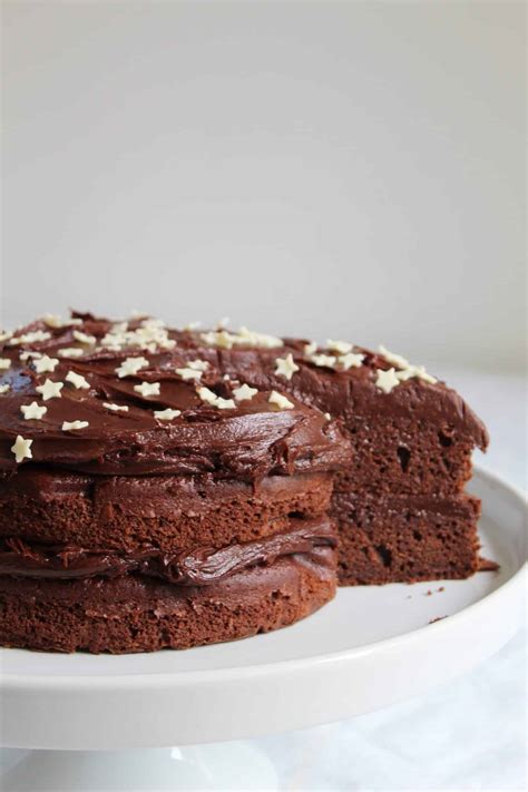 Easy gluten free chocolate cake recipe - The Gluten Free Blogger