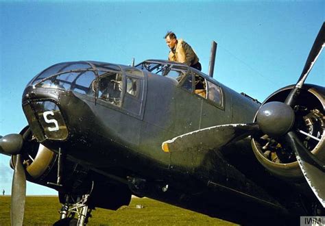 Bristol Beaufort torpedo bomber of 217 Squadron at St Eval, Cornwall in January 1942. | Wwii ...