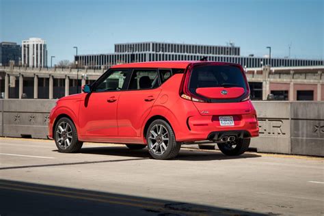 2020 Kia Soul Shines in Safety Ratings | Cars.com