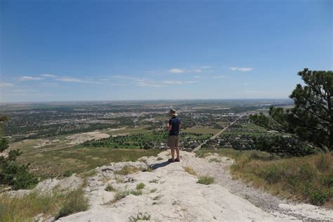 Scotts Bluff National Monument: How to Visit (+Fun Tips for Families) - 10 Traveling Feet