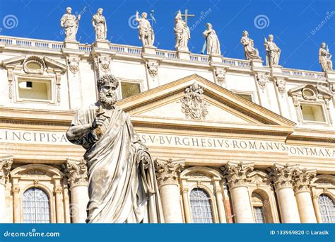 Statue of St. Peter in Vatican City Editorial Image - Image of ...