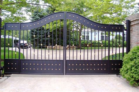 Iron Gate | Iron gate design, Wrought iron gate designs, Gate design