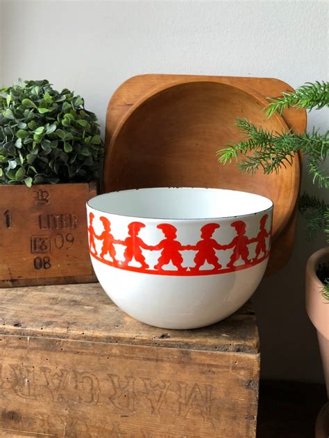 Kaj Franck finel bowl for Arabia Finland enamel retro midmod christmas kitchen scandi christmas ...