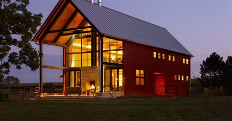 What Are Pole Barn Homes & How Can I Build One? | Metal Building Homes