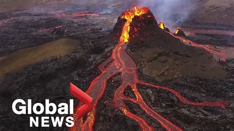Iceland volcano eruption offers "most beautiful" lava show - YouTube