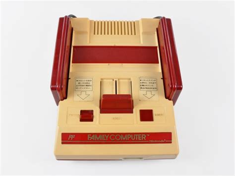 Nintendo Family Computer (Famicom) Teardown - iFixit