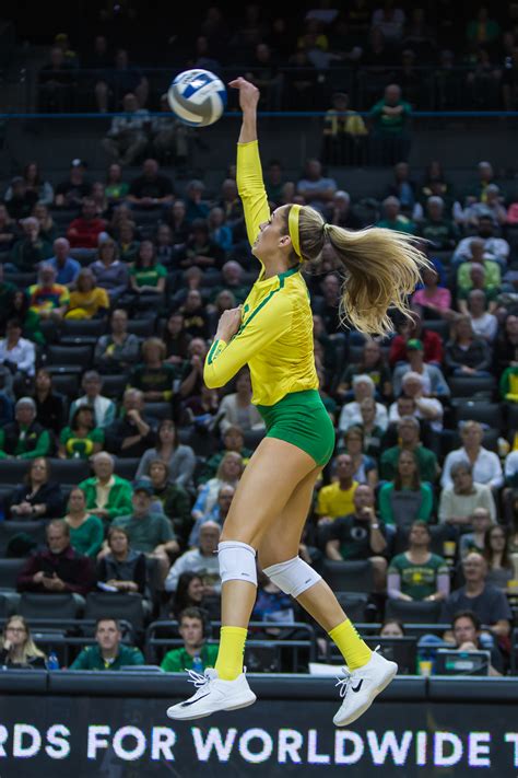 PHOTO GALLERY: Oregon Ducks Volleyball vs. Colorado | KMTR