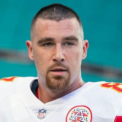 Travis Kelce Age, Relationship, Net Worth, Height, Weight, Ethnicity