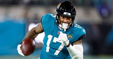 Evan Engram injury update: Doug Pederson updates Jaguars TE’s status for Monday Night Football - On3