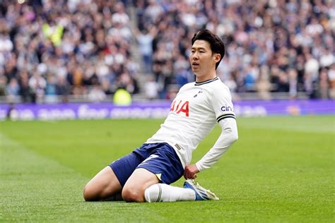 Top! Son-Heung Min Jadi Pemain Asia Pertama 100 Gol di Premier League ...