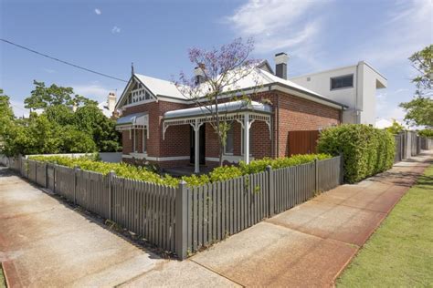 Chelmsford House - chindarsi architects