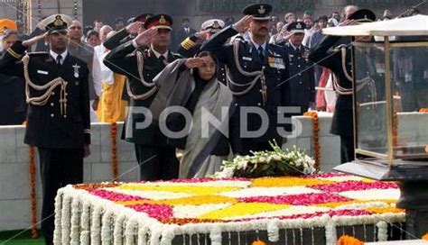 Photograph: India Mahatma Gandhi Death Anniversary - Jan 2008 #208093642